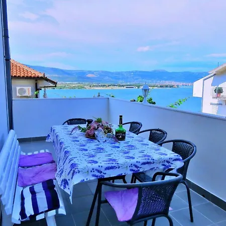 Apartman Liovic 120m2 * Trogir