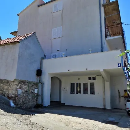 Apartman Liovic 120m2 Daire *