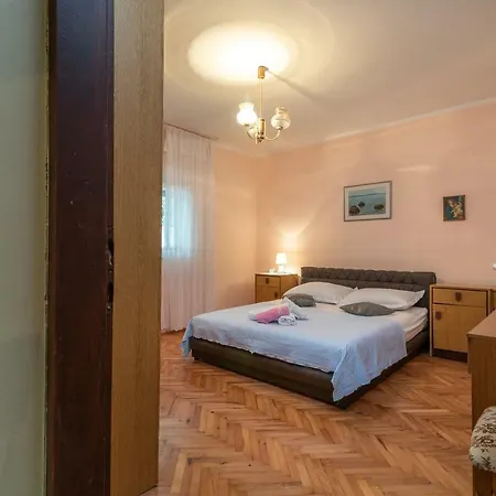 Apartman Liovic 120m2 * Trogir