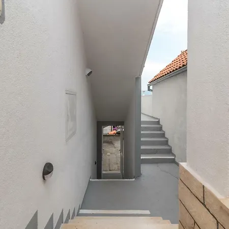 Apartman Liovic 120m2 Daire Trogir