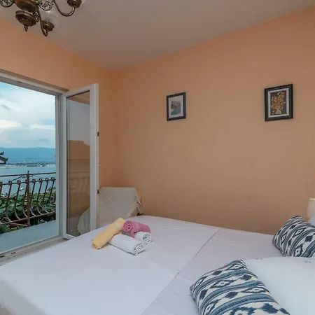 Apartman Liovic 120m2 アパート